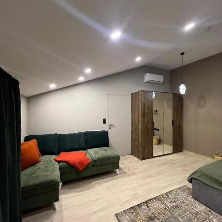 Menchul Aparthotel Rakhiv