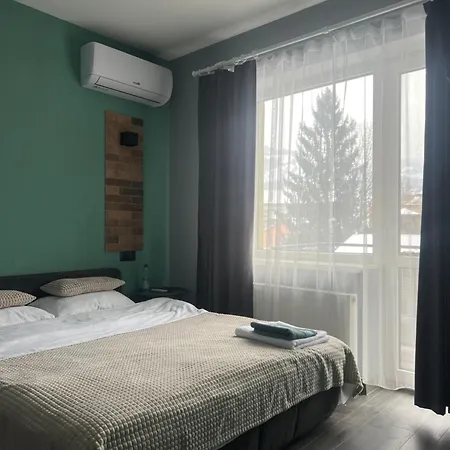 Menchul Apartahotel Rakhiv
